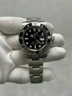 ROLEX SUBMARINER DATE 116610LN BLACK DIAL STAINLESS STEEL 40MM OYSTER BRACELET