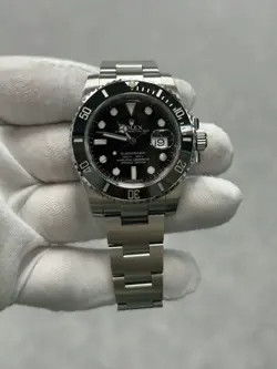 ROLEX SUBMARINER DATE 116610LN BLACK DIAL OYSTER BRACELET 40MM STAINLESS STEEL