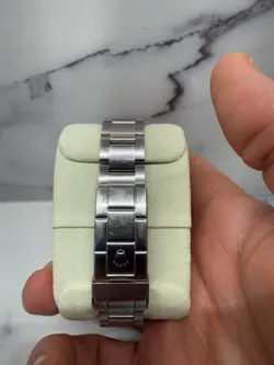 SUBMARINER WITH