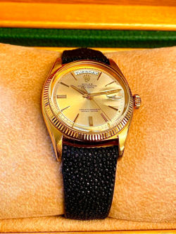 RARE ROLEX 18 CARAT ROSE GOLD DAY DATE WITH LEATHER STRAP, BOX, GUARANTEE PAPERS