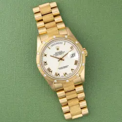 ROLEX DAY-DATE 36 18308, YELLOW GOLD, WHITE ROMAN DIAL, PRESIDENT BRACELET