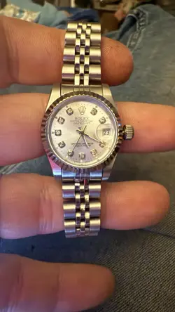 ROLEX LADIES DATEJUST 26 MM 18K YELLOW GOLD AUTOMATIC WATCH 6917 CIRCA 1979