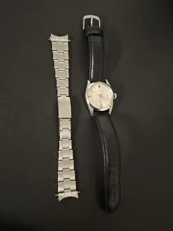 Rolex Oyster Perpetual Date 1967 34mm - Rare Silver Dial, Black Hightlights