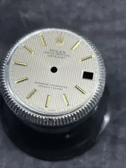 STUNNING  ROLEX LADIES 31MM STEEL AND GOLD DATEJUST MID SIZE TAPESTRY DIAL