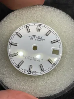 STUNNING ROLEX LADIES 31MM STEEL DATEJUST MID SIZE WHITE BATON DIAL