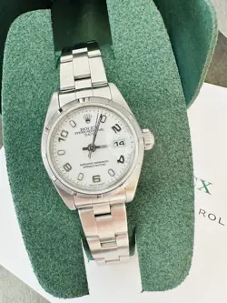LADIES STAINLESS ROLEX OYSTER PERPETUAL DATE WATCH REF 79190 WHITE ARABIC DIAL