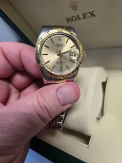 ROLEX DJ TURN-O-GRAPH GOLD BEZEL STAINLESS STEEL WITH TWO-TONE ROLEX JUBILEE