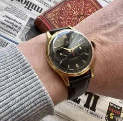 STUNNING & RARE VINTAGE ROLEX CHRONOGRAPH BLACK DIAL 1940S 37MM MANUAL WINDING