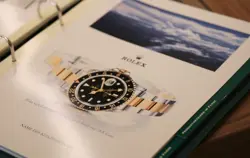 ROLEX - CATALOGUE/BINDER GERMAN 1990S