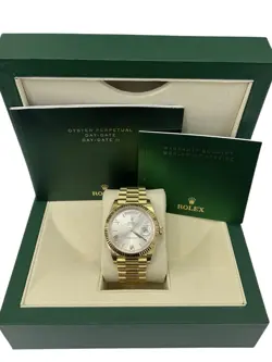 ROLEX PRESIDENT DAY DATE 40MM SILVER ROMAN DIAL 228238