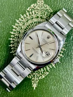 VINTAGE 35MM WRISTWATCH