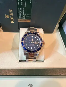 ROLEX 18K GOLD/STAINLESS STEEL SUBMARINER BLUE DIAL 16613 40MM SEL BAND NO HOLES