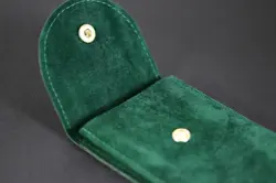 POUCH