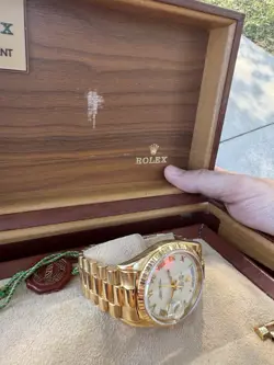 ROLEX DAY-DATE PRESIDENT 18K YELLOW GOLD IVORY ROMAN DIAL 36MM WATCH 18238