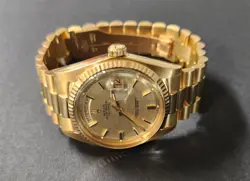 ROLEX MENS PRESIDENTIAL DAY DATE 18K GOLD
