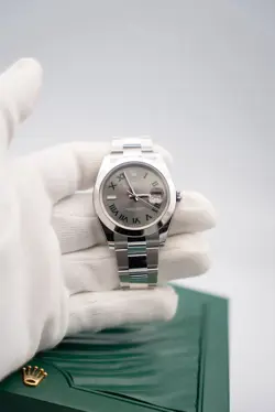 NUMERALS DIAL WATCH