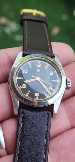6056 BLACK DIAL