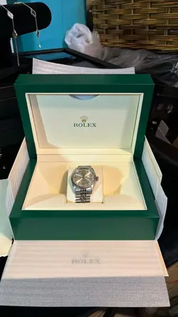 ROLEX DATEJUST 1601 36MM SILVER DIAL WITH STAINLESS STEEL JUBILEE BRACELET