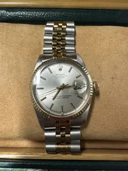 ROLEX DATEJUST MENS 2 TONE GOLD STAINLESS STEEL WATCH WITH SILVER DIAL 1601