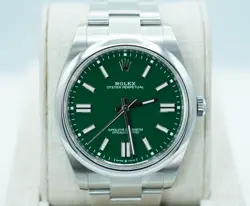 ROLEX 124300 OYSTER PERPETUAL 41 GREEN DIAL 2025 WARRANTY FULL SET