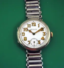 SIZE MILITARY WATCH