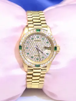 YELLOW GOLD W/DIAMONDS