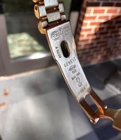 Rolex Lady-Datejust 69138 Gold President Bracelet with Gold and White Bezel