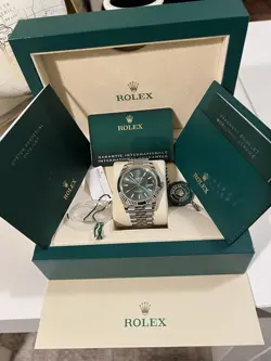 2025 ROLEX DATEJUST 41 FLUTTED JUBILEE STEEL MINT GREEN DIAL 126334 FULL SET