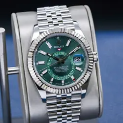 ROLEX SKY DWELLER 336934 GREEN DIAL JUBILEE 42MM 2024 BOX & PAPERS