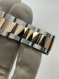 AUTO BLACK DIAL
