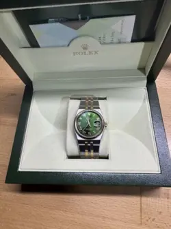 QUARTZ DATEJUST GREEN