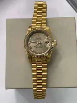 GOLD ROMAN WATCH