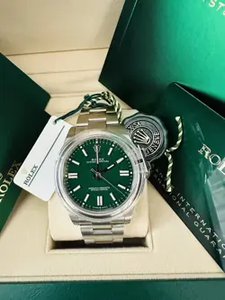 UNWORN 2024 ROLEX OYSTER PERPETUAL 41MM GREEN DIAL REF 124300 BOX PAPER WARRANTY