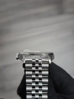 BEZEL WITH BOX