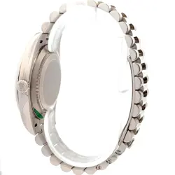 DATE 228239 WHITE