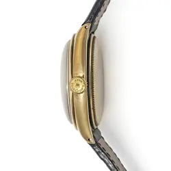 1952 Rolex Semi Bubble Back Ref.6084 K9 Yellow Gold Ivory Antique Wristwatch