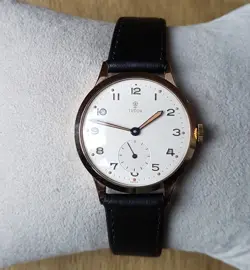 9CT GOLD WATCH