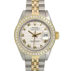 69173 CREAM PYRAMID