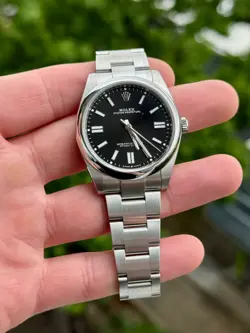 2021 ROLEX OYSTER PERPETUAL 124300 BLACK DIAL 41MM W/ BOX & PAPERS