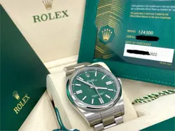 VERY NICE AUTOMATIC