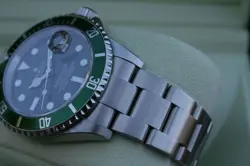 16610LV GREEN BEZEL