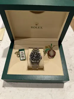 ROLEX EXPLORER 36MM 114270 FULL SET BOX TAGS AND PAPERS WITH EXTRA STRAPS