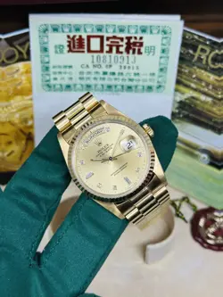 36 CHAMPAGNE DIAMOND