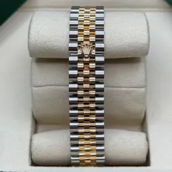 GREEN DIAMOND ROMAN
