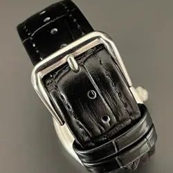 HAND-WINDING MENS WATCH