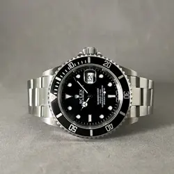 2005 ROLEX SUBMARINER DATE - 16610 - BLACK DIAL