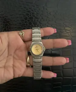 QUARTZ SWISS 22K
