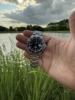 INCREDIBLE CONDITION SUBMARINER 16610 ROLEX - DEAL WITH CONFIDENCE.