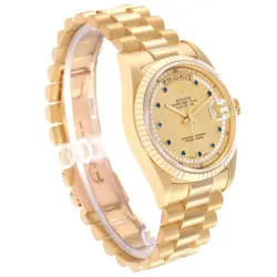 WATCH 18238
