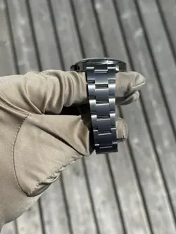 BLACK DIAL SEL